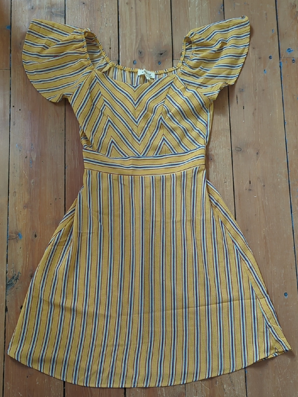 250-EUC Monteau Los angeles Mustard Yellow Striped Women’s Dress